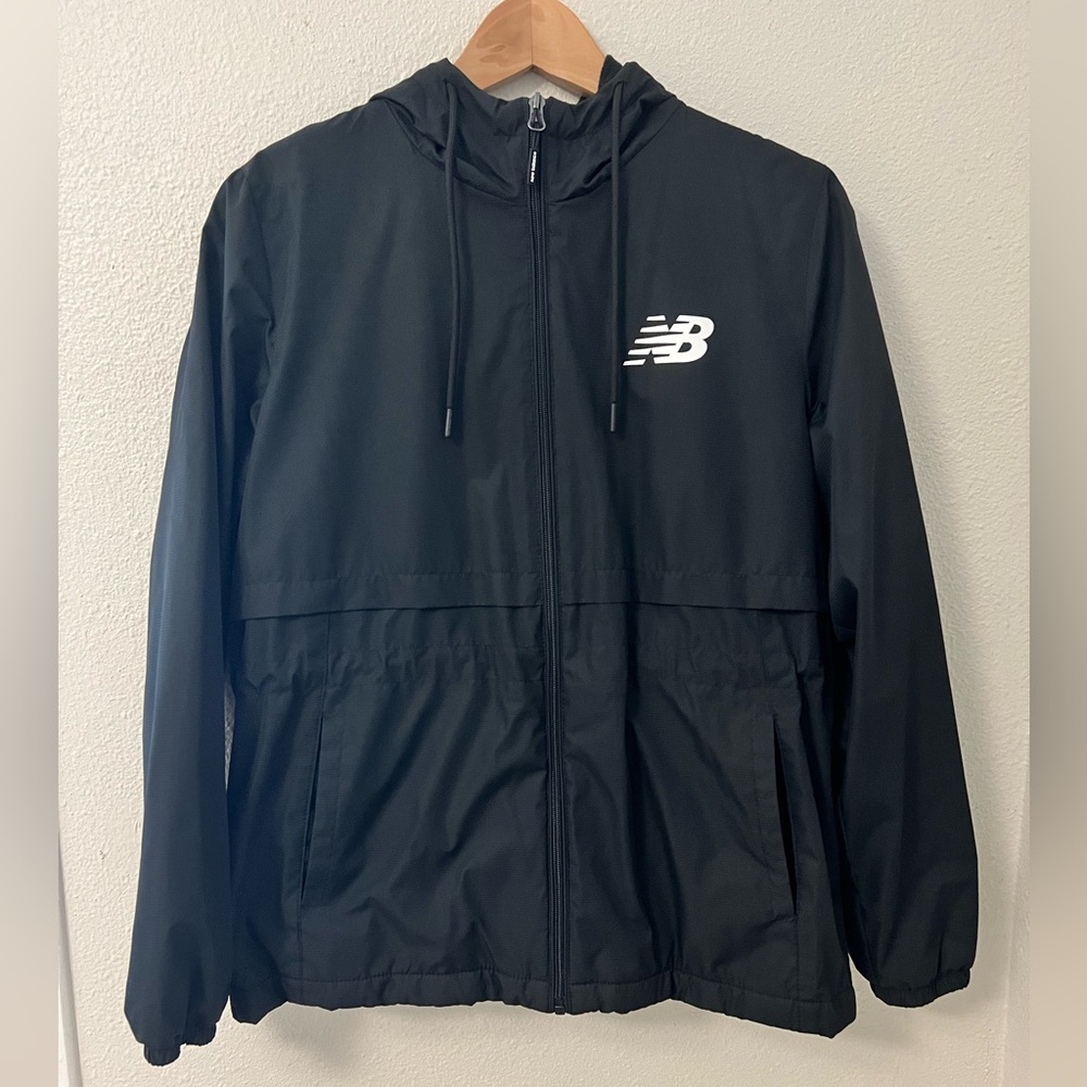 New Balance Black windbreaker M